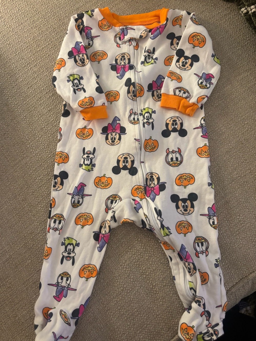 Disney Baby Mickey Minnie Halloween Footed Sleeper 6/9M 🎃